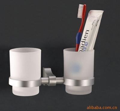 佛山市南海區里水家之潔五金制品廠 專業供應優質衛浴掛件、單杯架及網籃等水暖衛浴五金